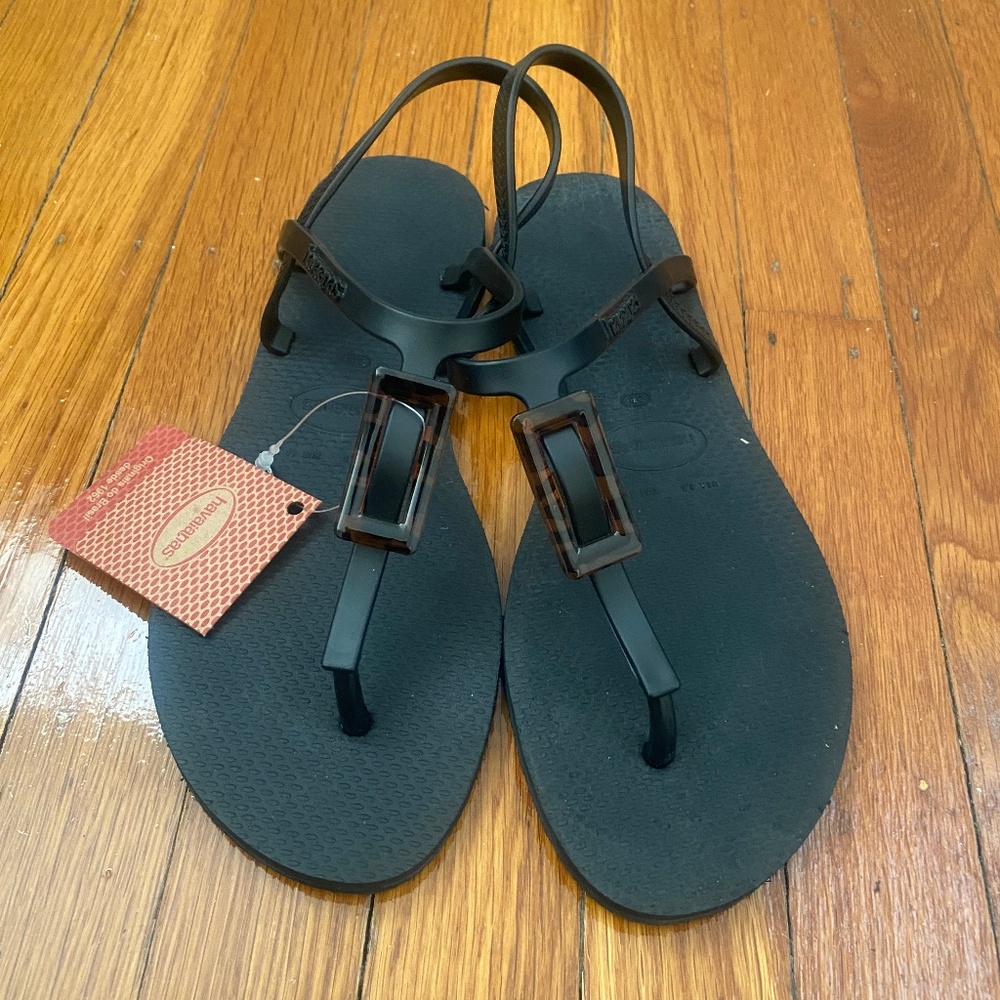 Havaianas Flip Flop Sandals – Black – Size 8.5 NWT